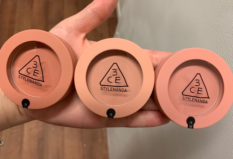 3ce眼影赠唇釉,3ceearlyhour水雾唇釉烟熏莓果