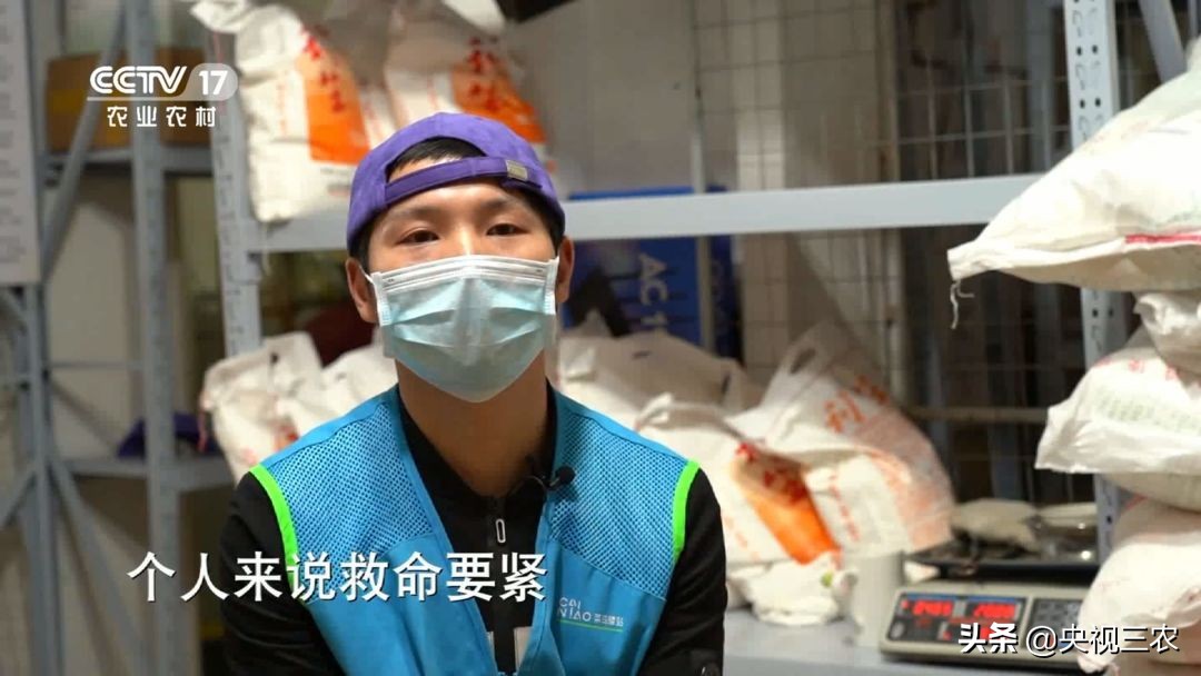 退伍老兵一个习惯救了自己一命,退伍老兵救了一车人