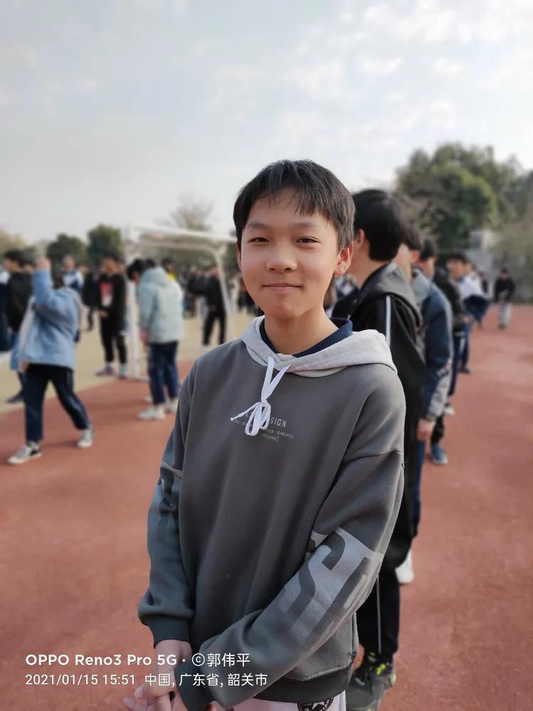 九三班成绩表,中二班新生评语