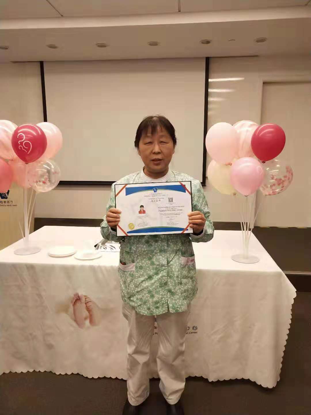 孕期皮肤干燥用什么护肤品,适合问题皮肤的护肤品