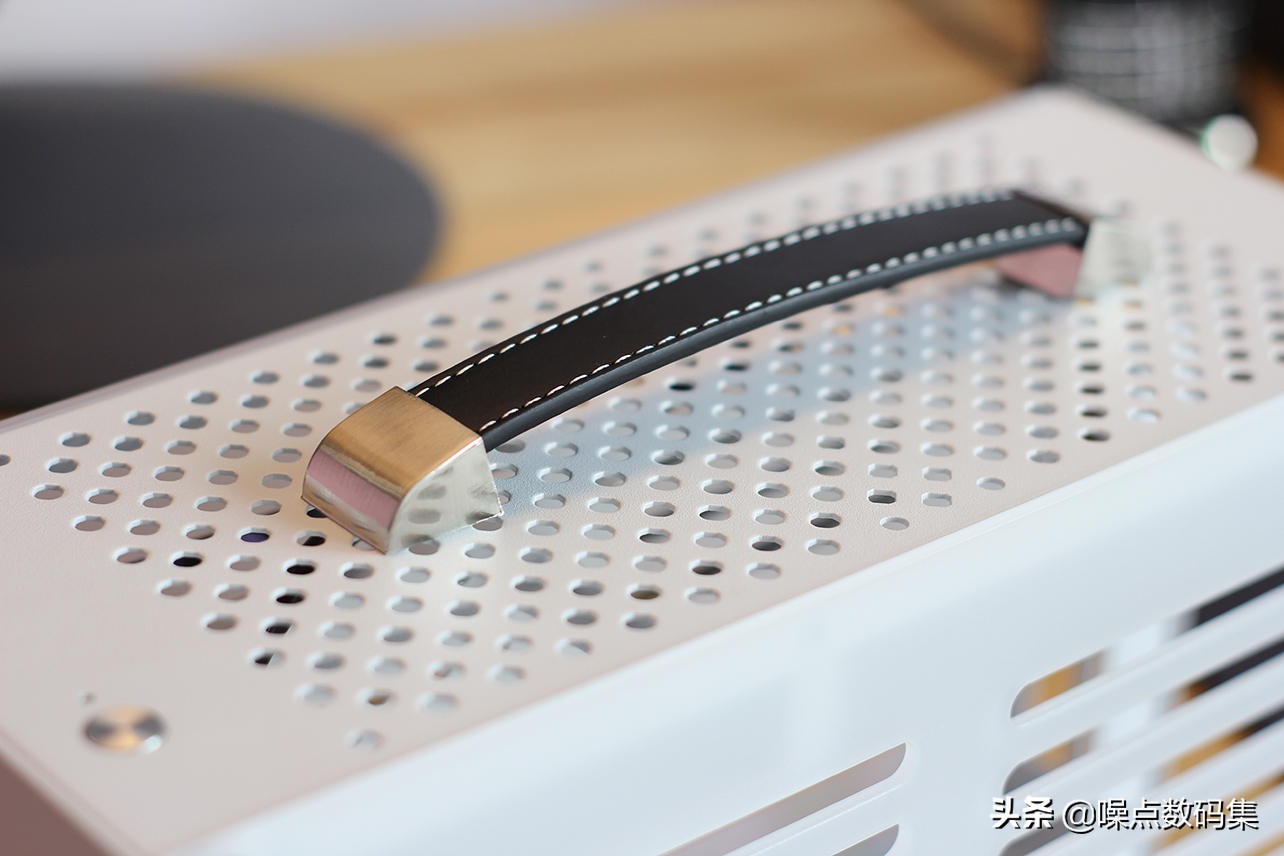 超频三蜂鸟i100pro散热改造,蜂鸟i100itx机箱测评