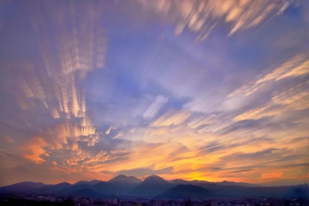 如何拍出天空的绝美照片,天空怎么拍出高级感摄影