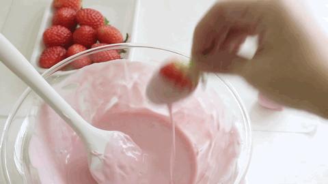 手工巧克力情人节礼物教程,巧克力糖葫芦草莓情人节