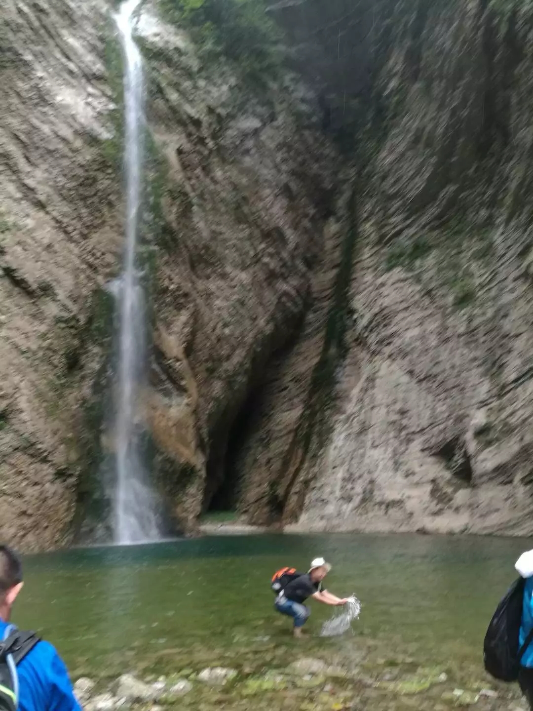 西漂湾瀑布群,建始西漂湾瀑布群