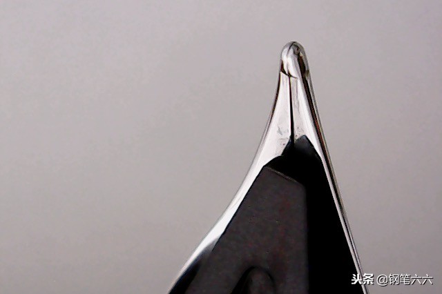 凌美钢笔恒星书写效果,凌美钢笔和流星钢笔哪个好