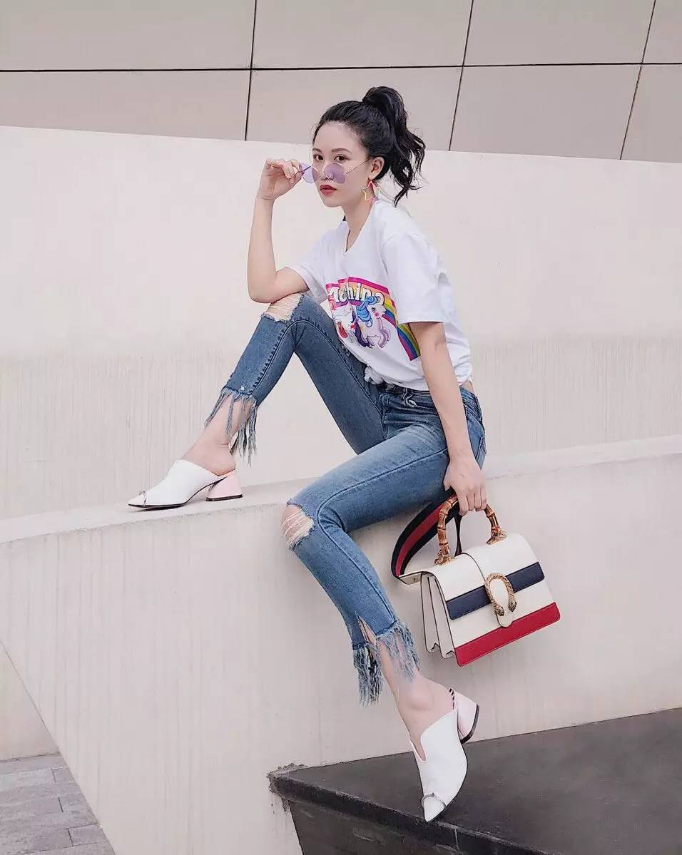 老铁放肆购!潮牌1~3折起,衣麦仓哈尔滨银泰店被时尚咖“攻陷”