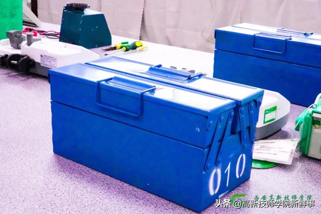 西安高新技师学院护理专业,西安医疗器械专业排名