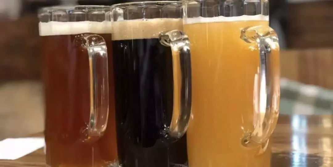 一天卖3万串的烧烤摊,烧烤只卖牛肉串