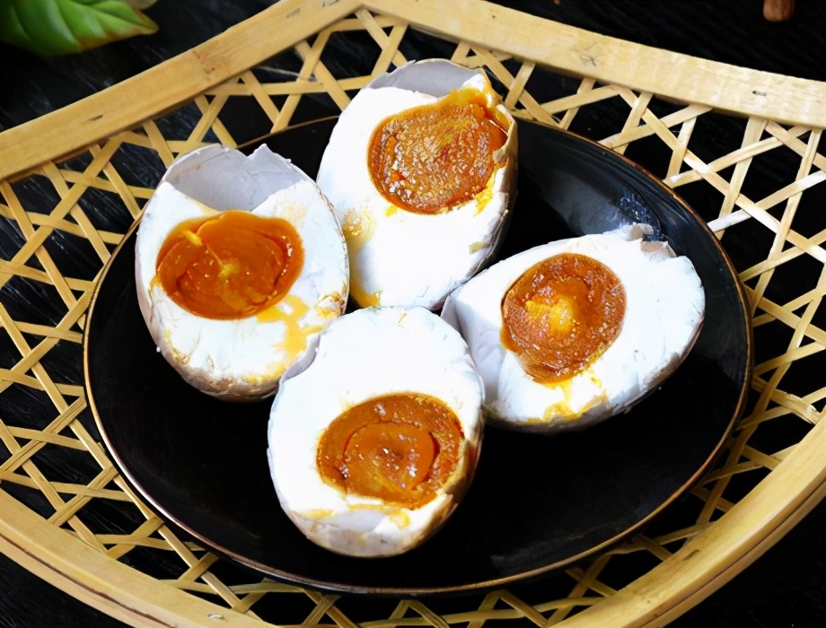 农村大妈怎样腌萝卜,农村大妈的腌制方法