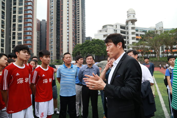 韩国射手榜孙兴慜,金英权和孙兴慜