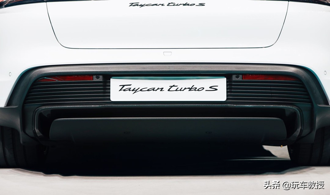 taycan保时捷让超跑进入电动时代,保时捷电动taycan4s报价