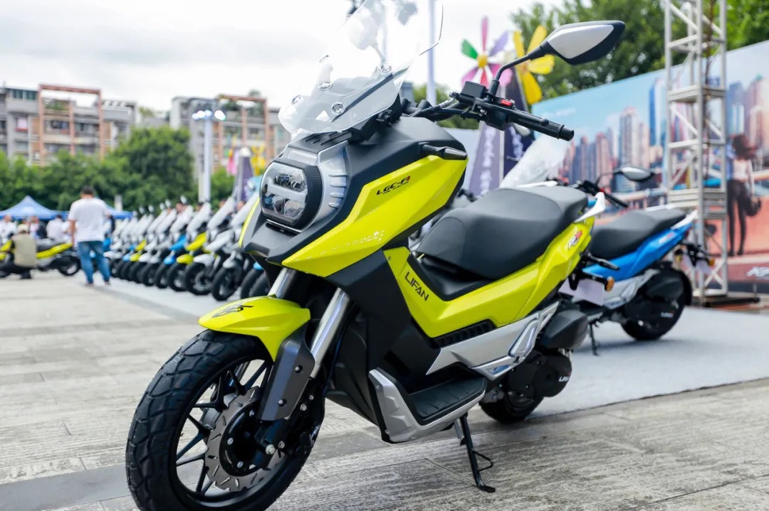 月薪1-2万买车,月薪1万二买什么车