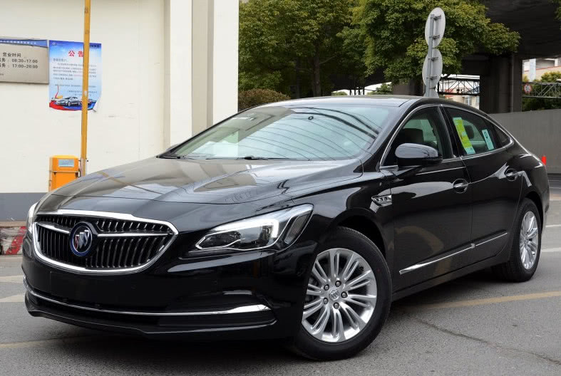 想撩妹的表现有哪些,想撩妹一定要学会骑摩托车