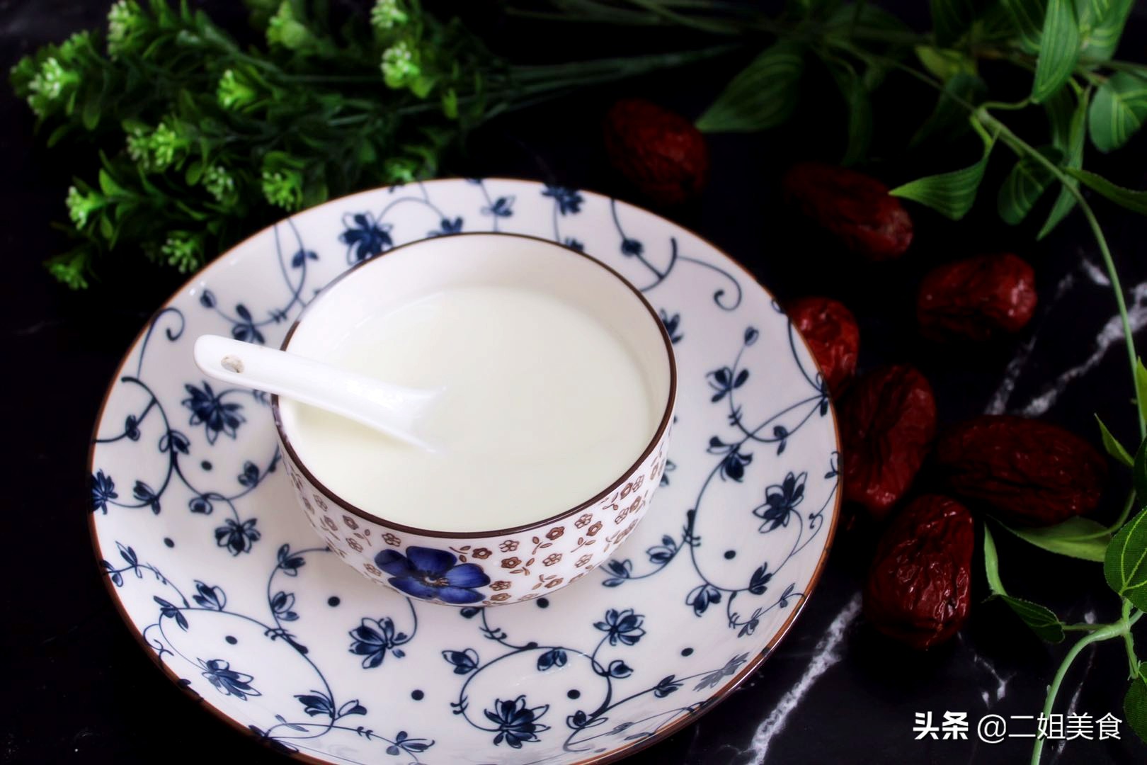 喝酸奶真的帮助减脂吗,喝酸奶减肥吗酸奶要热一下吗