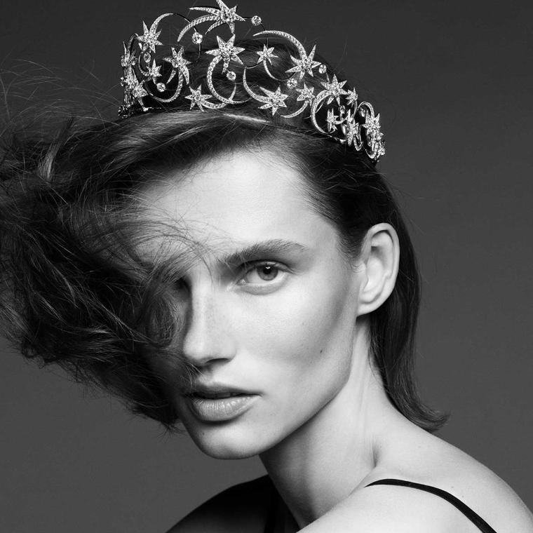 谁说时髦星人不需要小皇冠?五款炫酷头冠设计隆重推荐