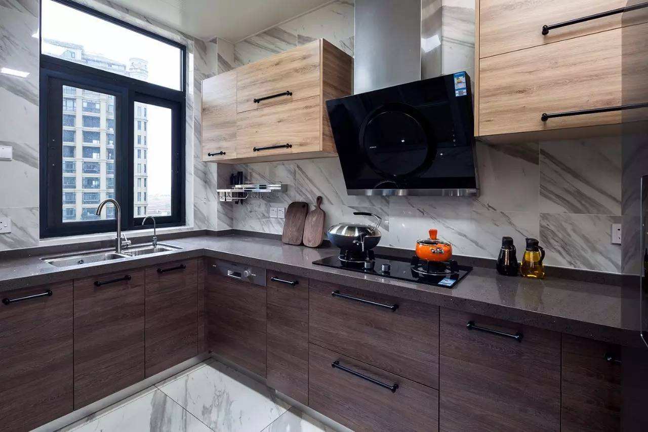 油烟机是顶吸好还是一体好,吸顶和侧吸的油烟机哪种效果好