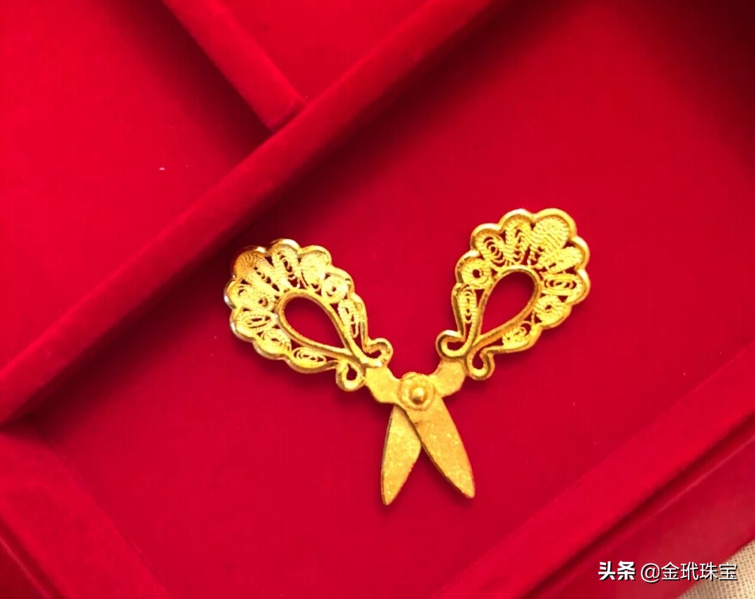 结婚买哪五样黄金首饰最好,最华贵的结婚黄金首饰