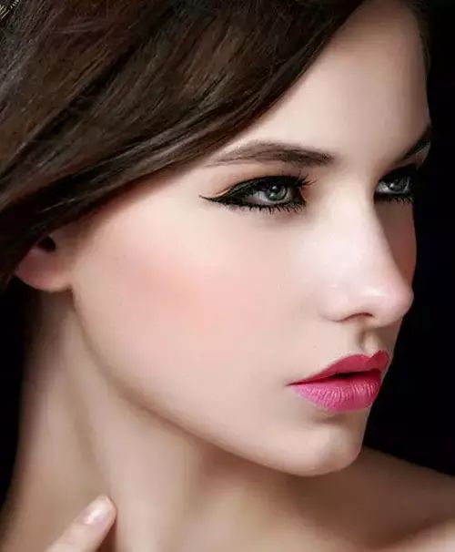 没有卸妆水如何卸口红,没有卸妆水口红怎么卸掉