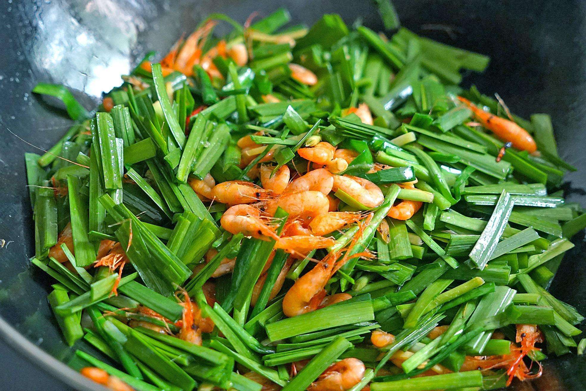 美食家常菜韭菜炒河虾太好吃了,精品菜谱韭菜炒河虾的做法