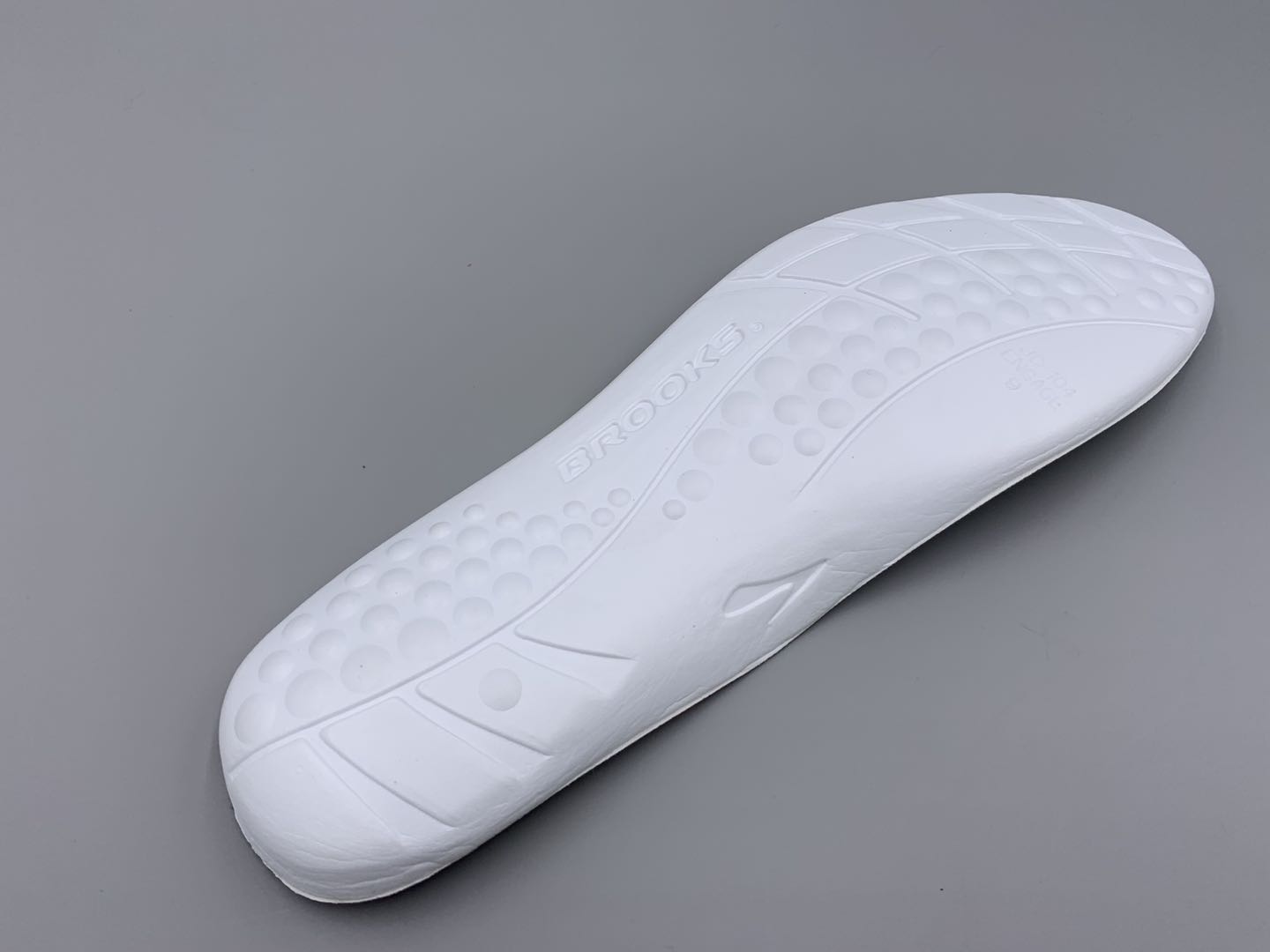 一双“漂浮”鞋—布鲁克斯BrooksLevitate2