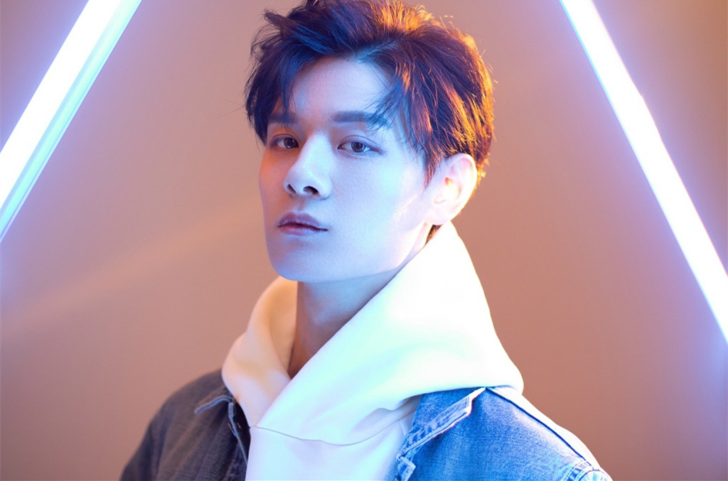 鏄撶儕鍗冪幒鐜嬭仾,鏄撶儕鍗冪幒鍜岀帇鎬濊仾鍚堢収