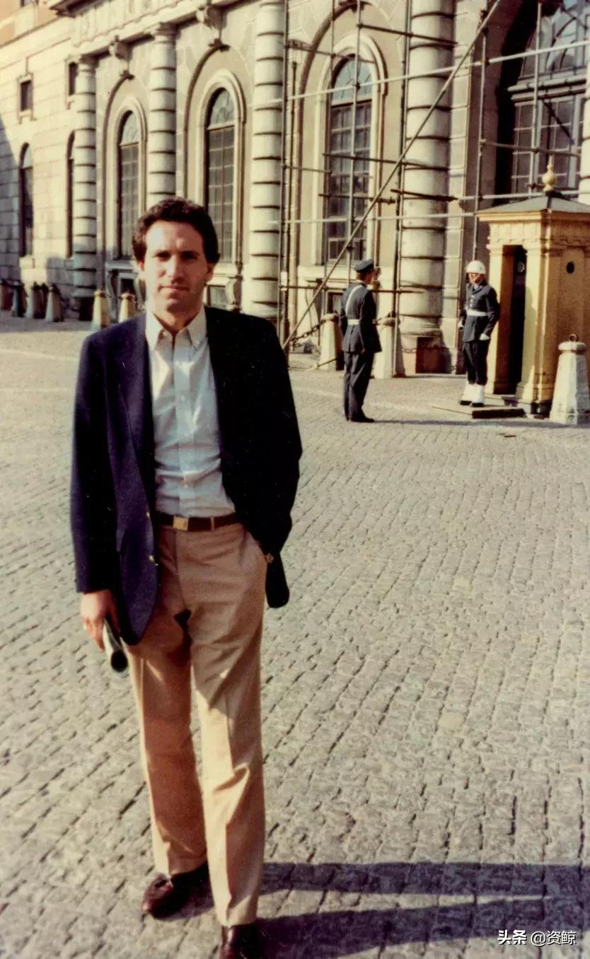 星巴克创始人舒尔茨励志视频,星巴克创始人谈创业