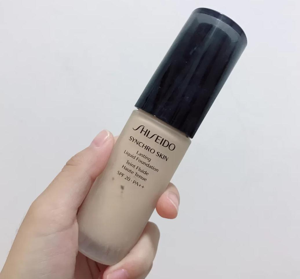 一份日常化妆用的化妆品清单,一份全套化妆品