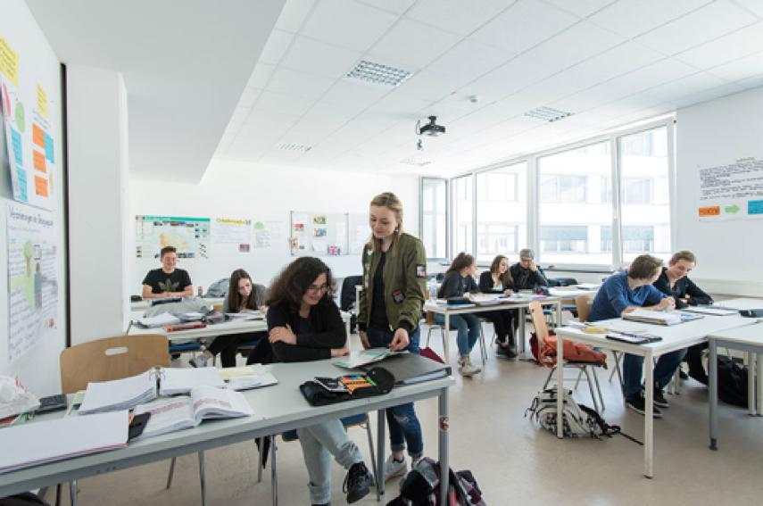 原来海德堡除了有德国最顶尖的大学，还有这么优秀的文理中学？