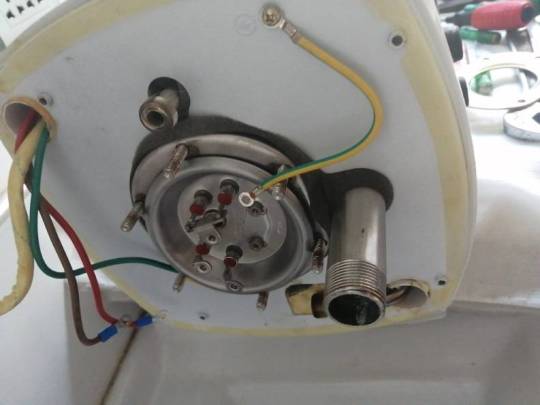 奥特朗储水式电热水器镁棒拆解,奥特朗hdsf402-55更换镁棒流程