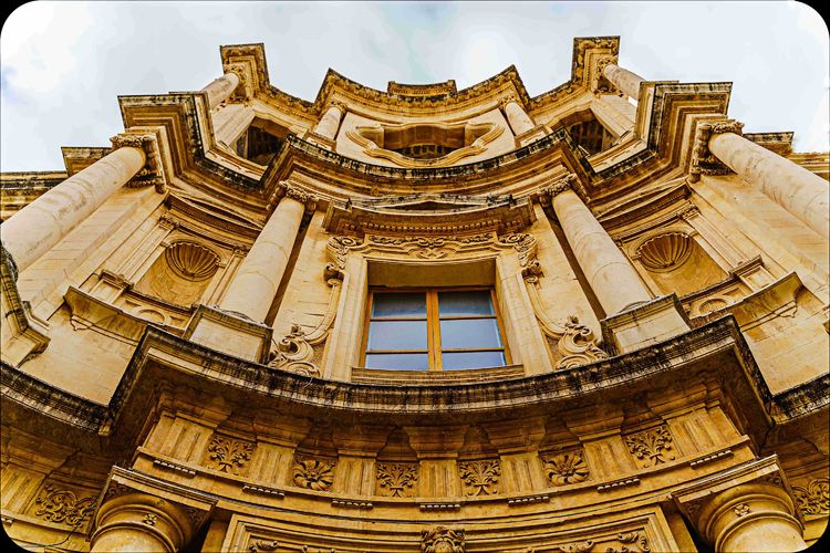 情迷西西里：漫步“蜜糖小城”诺托，感受巴洛克建筑艺术的灵动、浪漫与激情