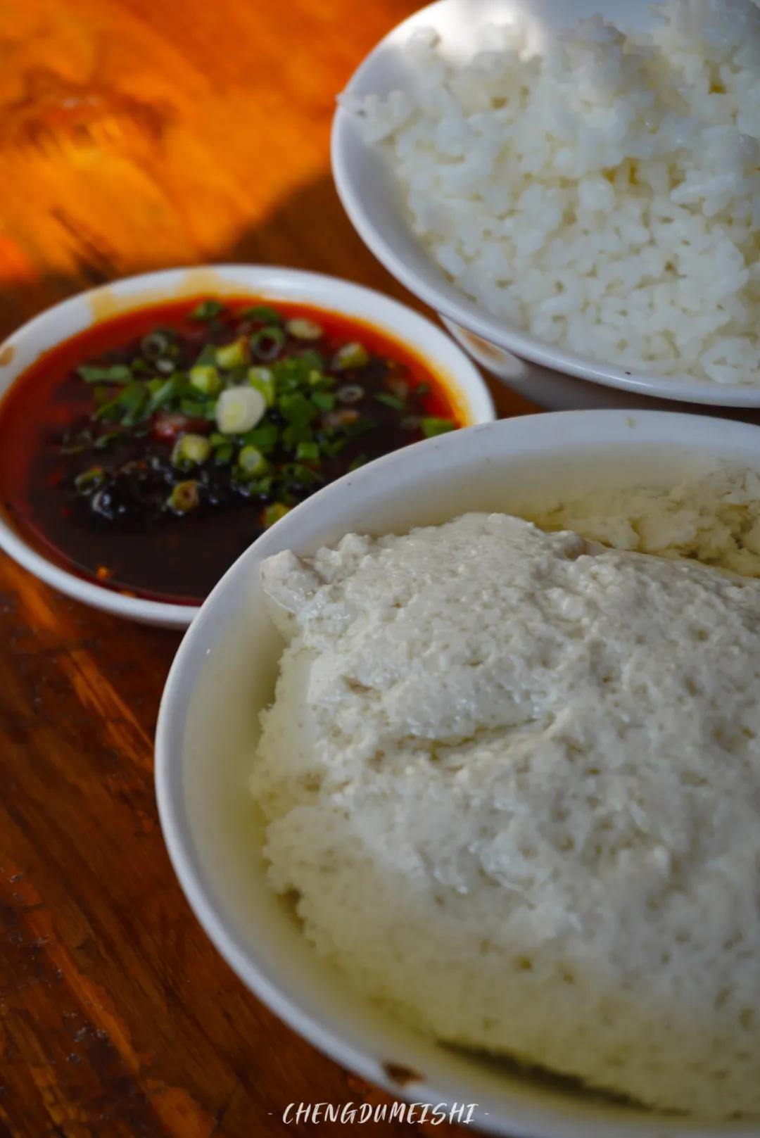 成都闹市区有家苍蝇馆子40平米,成都苍蝇馆子本地人推荐便宜好吃