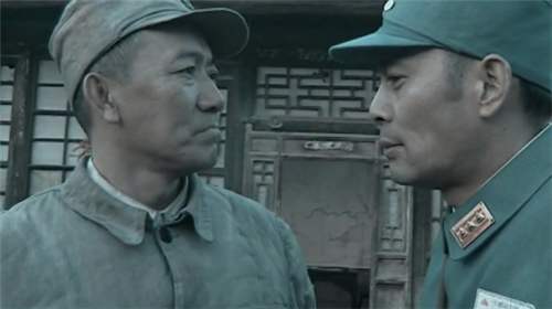 亮剑楚云飞送勃朗宁,亮剑里楚云飞送给李云龙什么枪