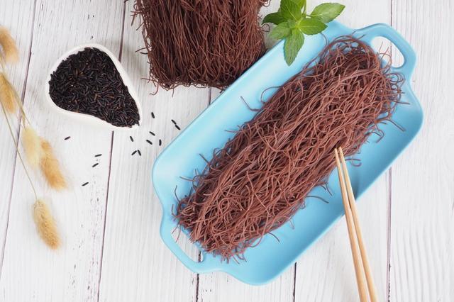 不一样的辅食,南巨营养米粉营养表