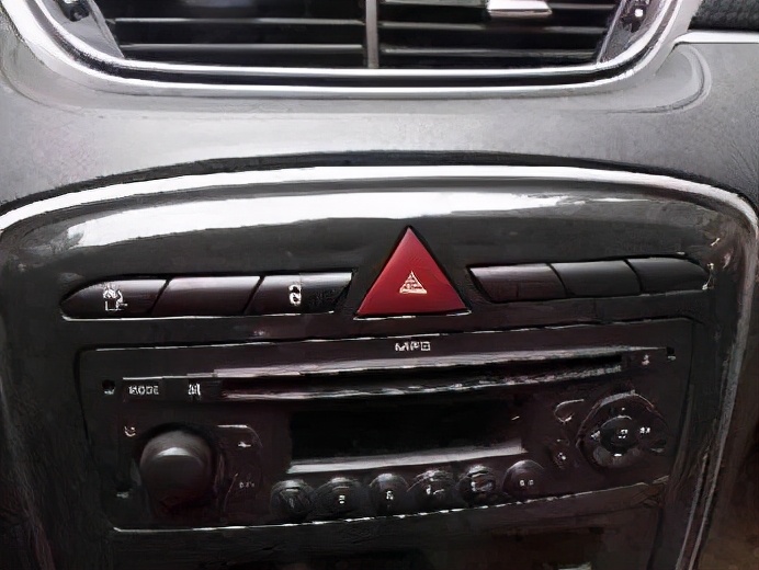 汽车车漆裂痕怎样修复,汽车车漆裂缝修复