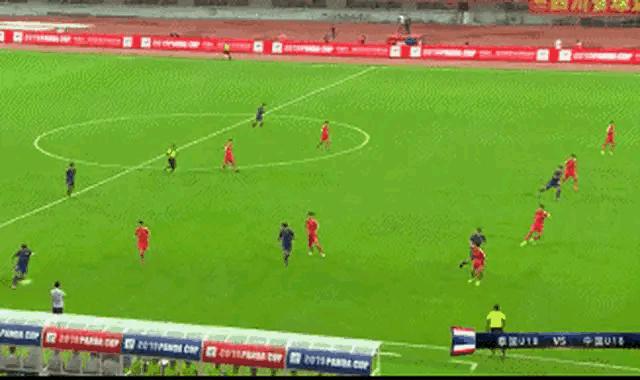 那些年国足的中超名场面,中国国足踢球名场面