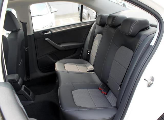 桑塔纳经典手动情怀,桑塔纳经典再经典