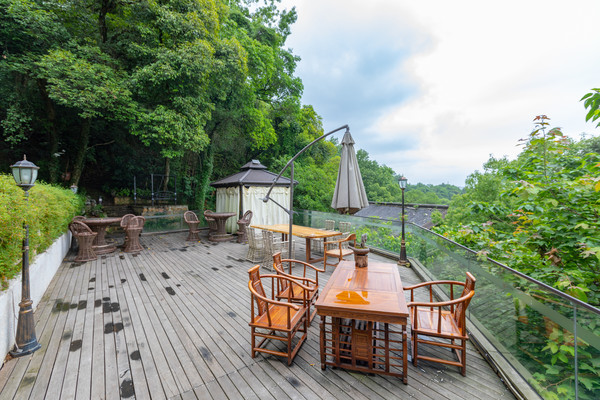 美豪酒店用3年时间,让民国府邸变身野奢酒店,就在西湖内