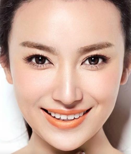 脸部什么纹路最显老,脸上显老的两条线