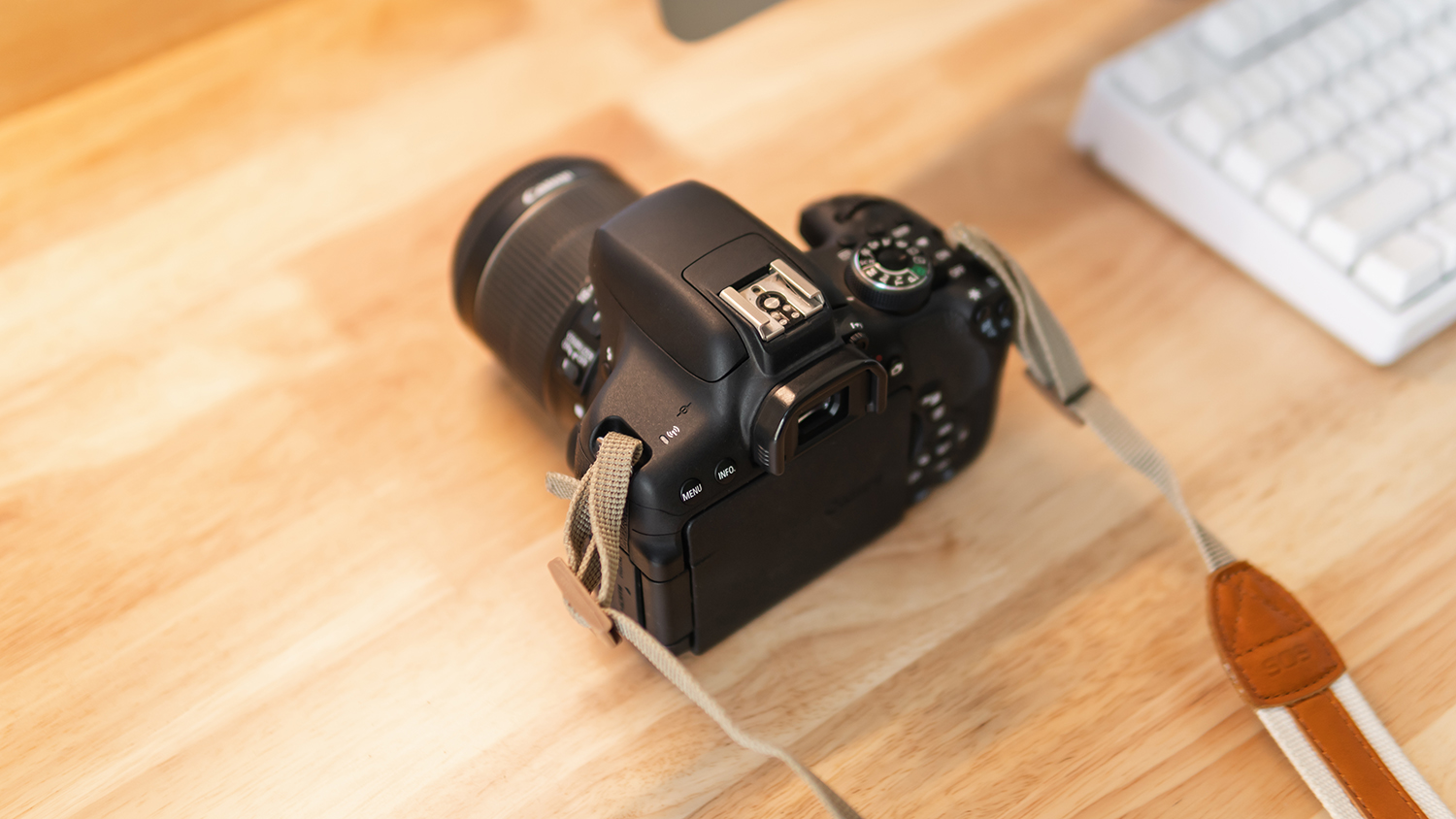 佳能最入门单反eos700,入门单反相机佳能eos60d