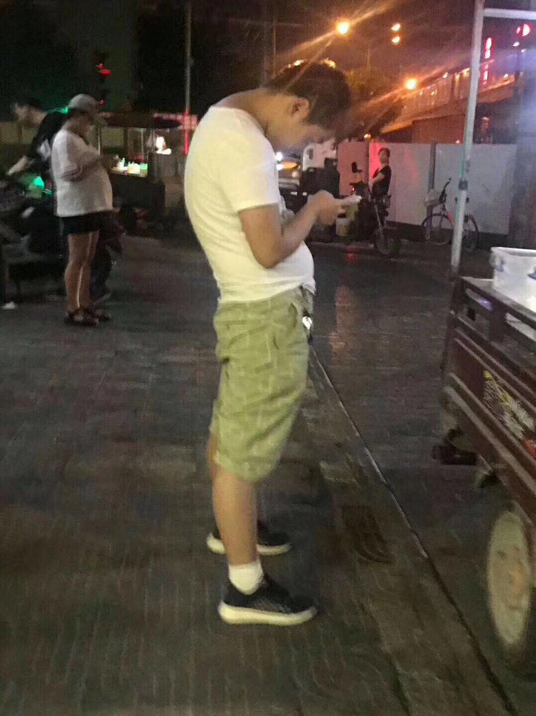 大人小孩含胸驼背怎么办？运动训练师教你一套简单易学动作