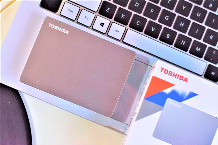 东芝canvioflex怎么样,东芝移动硬盘slim和flex选择