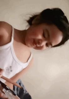 包贝尔的女儿饺子和李现视频,包贝尔女儿包饺子李现评论