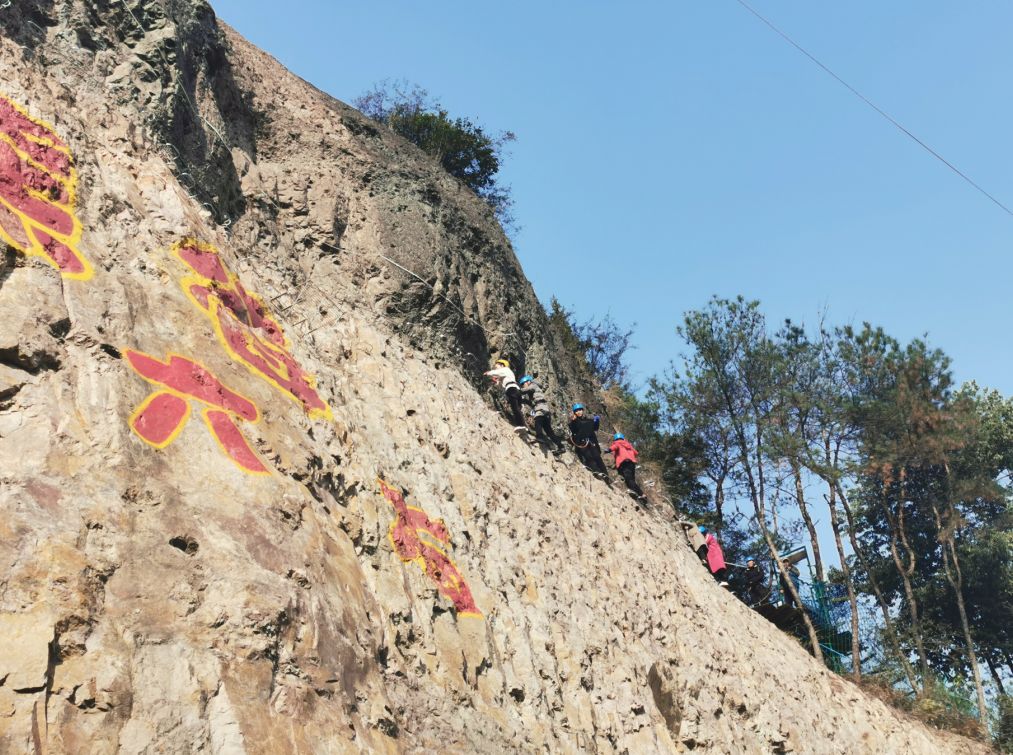 浙江金华迪士尼乐园,迪士尼城堡和迪士尼乐园