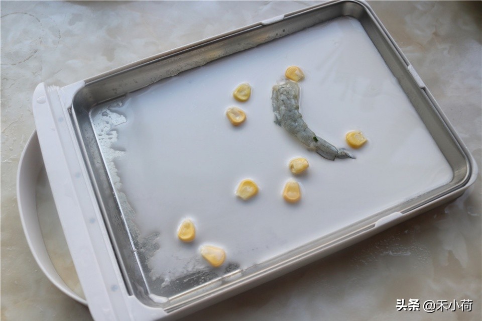 鲜虾肠粉制作小视频,肠粉自己制作