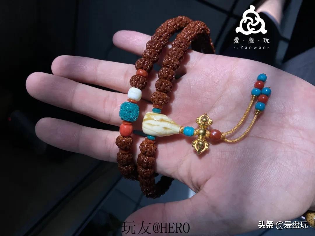 一条小金刚,他盘了720天,包浆很赞,谁说大干手不适合盘串