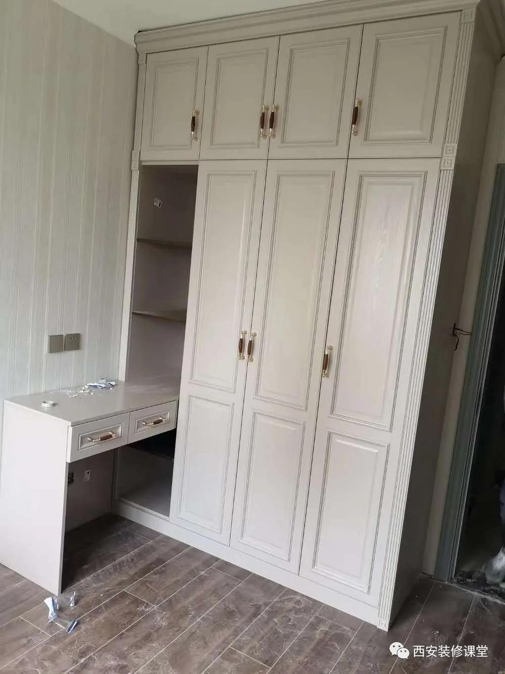 卧室放不下床头柜怎么办,卧室放不下床头柜6种形式搞定