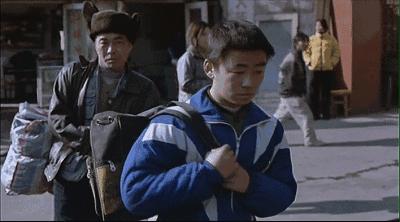 死亡超3万！撤侨令后，董卿双标人设尽毁，张艺谋748万躲过一劫