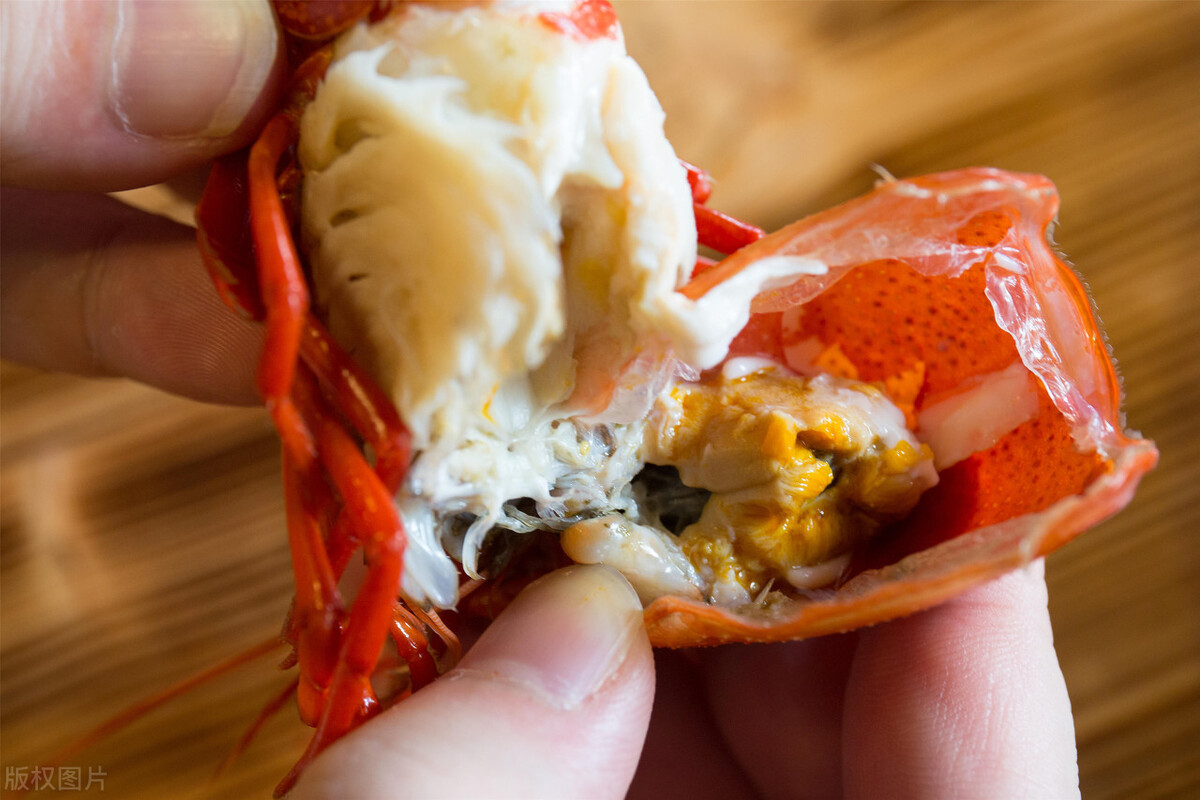 小龙虾冷冻了几天会不会有寄生虫,活的小龙虾可以直接冷冻储存吗