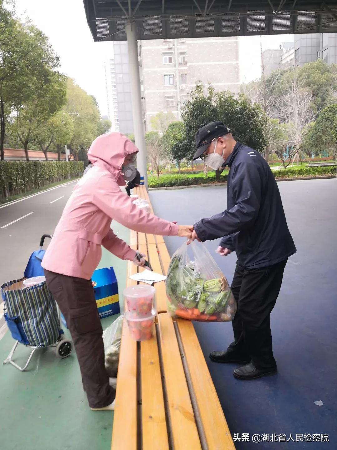 一封纸短情长的回信,一封家书纸短情长