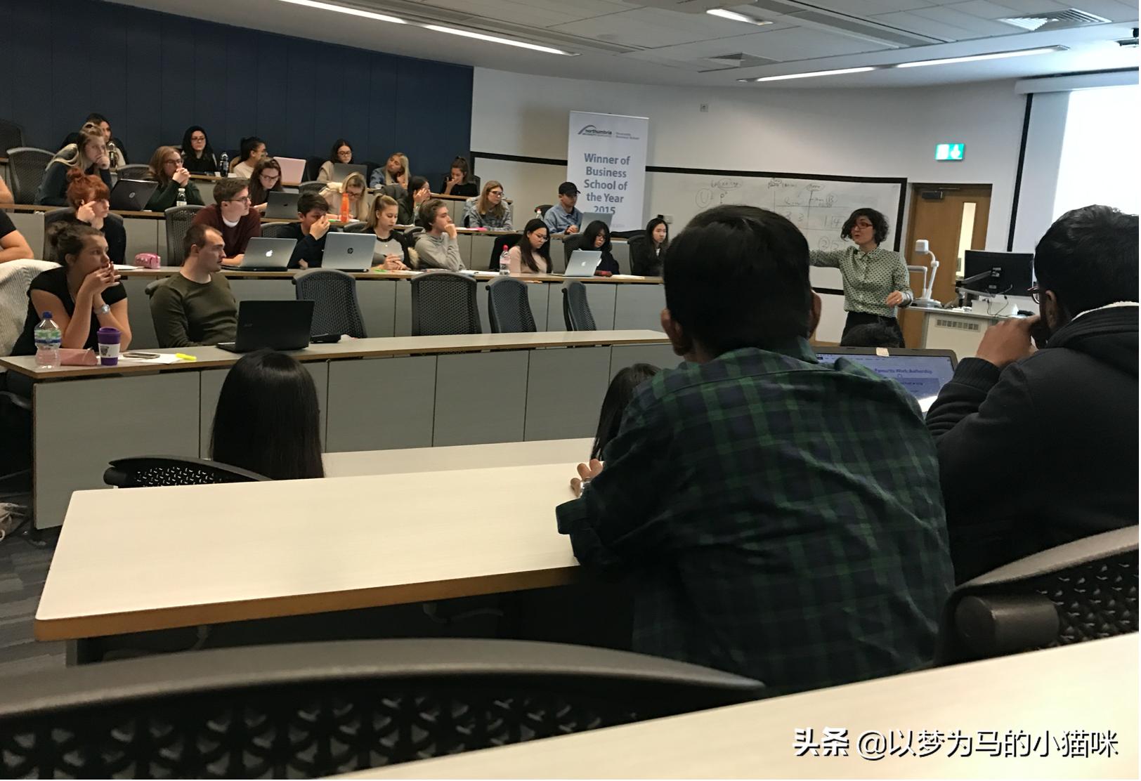 填报志愿未来前景最好的十大专业,普通大专什么志愿最有前景